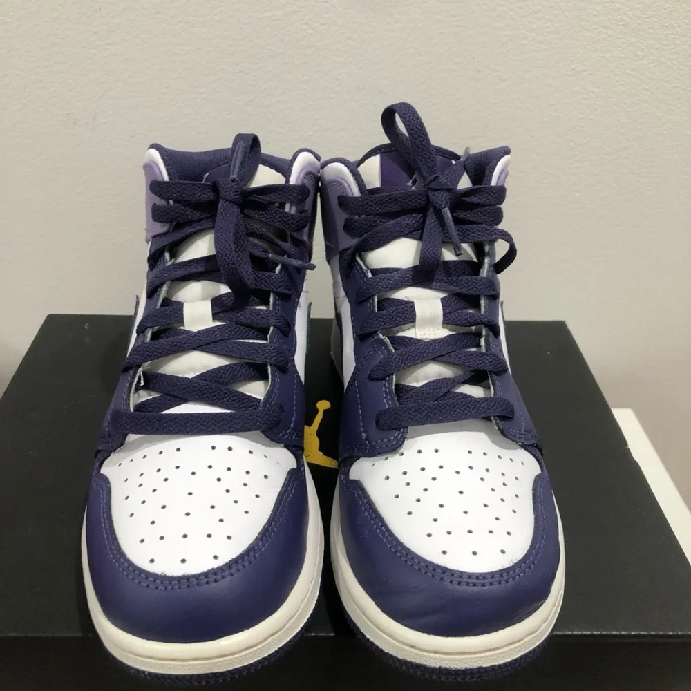 Nike Kids' Air Jordan 1 Mid - Purple & White